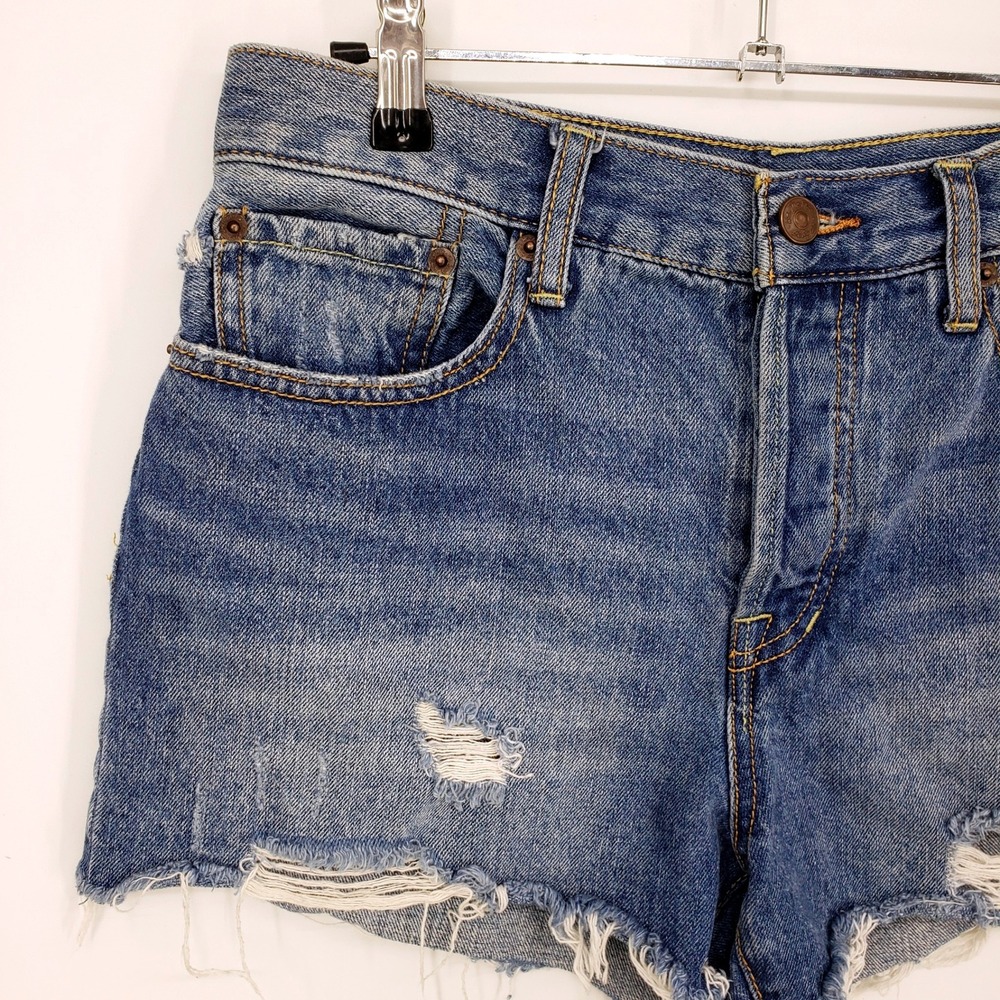 WE THE FREE Cut Off Denim Jean Shorts Distressed Frayed Raw Hem Mid Rise 28 - Picture 5 of 9